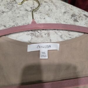 Active USA Beige Top